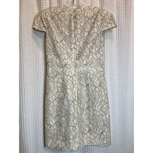 4C 4 Collective Size 2 Cream Lace With Black Flowers Dress Cocktail P20